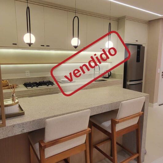 Apartamento à venda no Pátio Milano 401 no Centro de Florianópolis