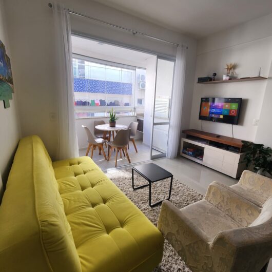 Foto de Seu refúgio perfeito em Florianópolis – apartamento 2 quartos pertinho do mar- Ingleses!