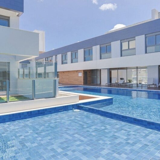 Foto de Apartamento Garden com Jacuzzi no Iconic Home & Resort