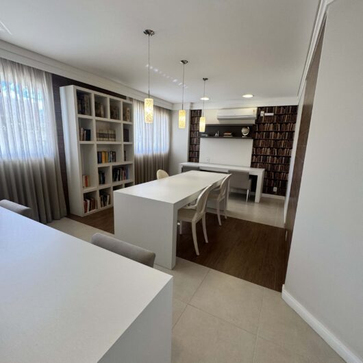 Foto de Apartamento 2 quartos 1 suíte - Condomínio Plaza de España – Itacorubi | Florianópolis