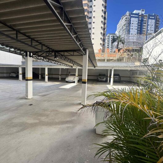 Foto de Apartamento à venda no Edifício Fontainebleau – Centro de Florianópolis