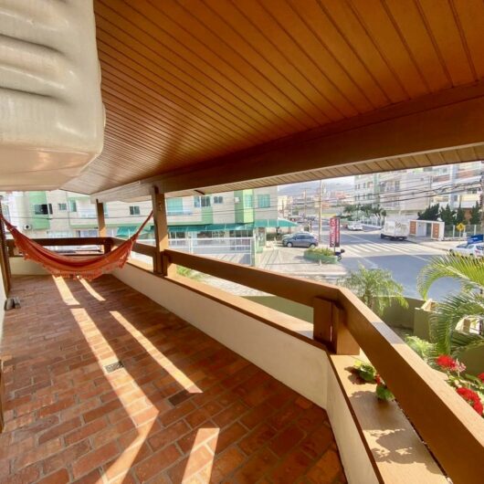 Foto de Casa para Locação por Temporada – A 50 metros da praia