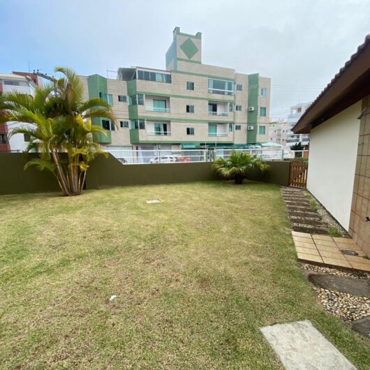 Foto de Casa para Locação por Temporada – A 50 metros da praia