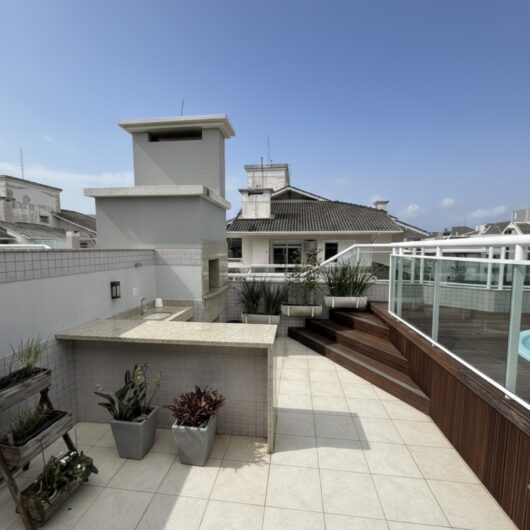 Cobertura com piscina – Ingleses Norte