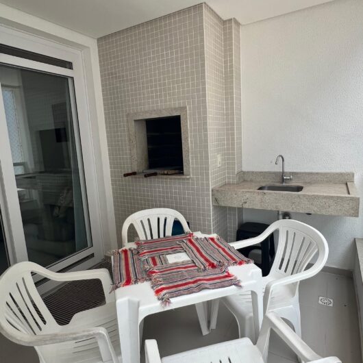Foto de Apartamento 3 dormitórios nos Ingleses — a 400m da Praia!