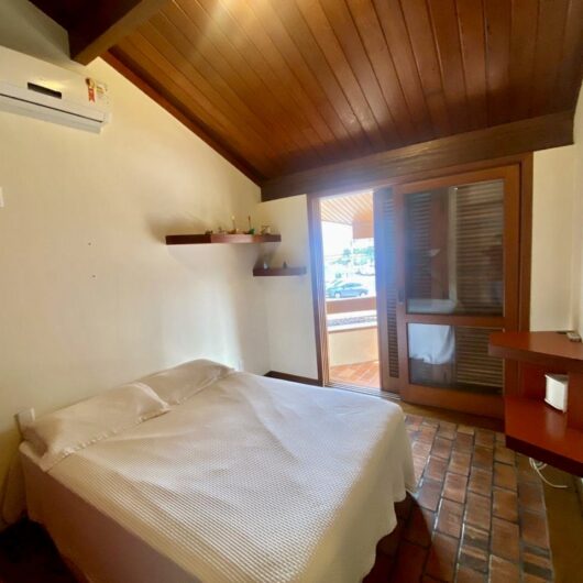 Foto de Casa para Locação por Temporada – A 50 metros da praia