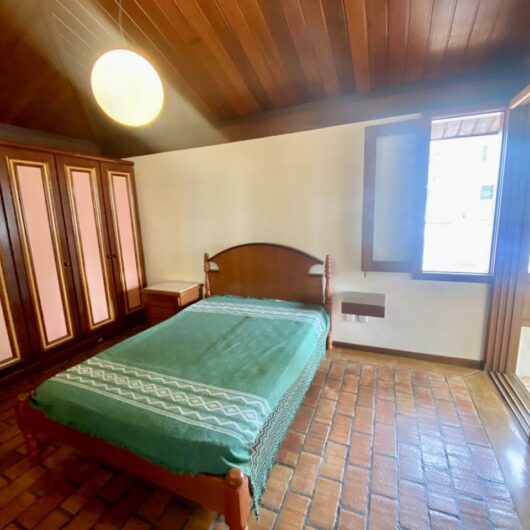 Foto de Casa para Locação por Temporada – A 50 metros da praia