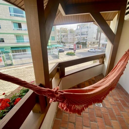 Foto de Casa para Locação por Temporada – A 50 metros da praia