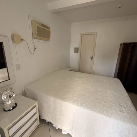 Foto de Casa com Piscina e Churrasqueira a 900m da Praia dos Ingleses | Conforto para até 10 hóspedes