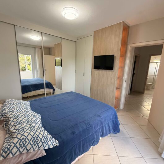 Foto de Casa com Piscina e Churrasqueira a 900m da Praia dos Ingleses | Conforto para até 10 hóspedes